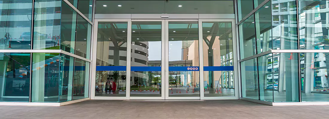 Automatic Glass Door Lock in Grandview Gardins, ON