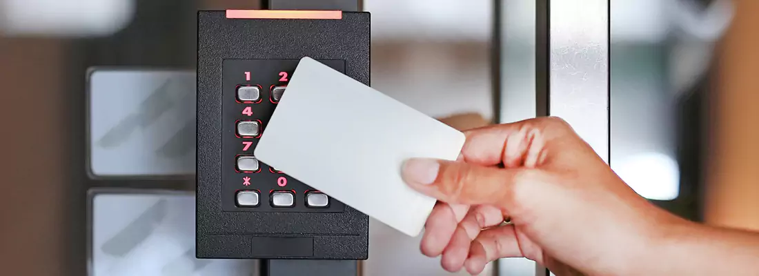 Benefits of Card Lock Readers for Properties in Grandview Gardins, ON