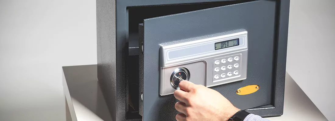 Safe Opening Repair in Grandview Gardins